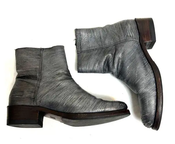 Frye  Demi Zip Bootie in Pewter Sz. 7