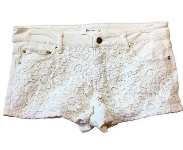 JW Cream Colored Denim Shorts Size undefined