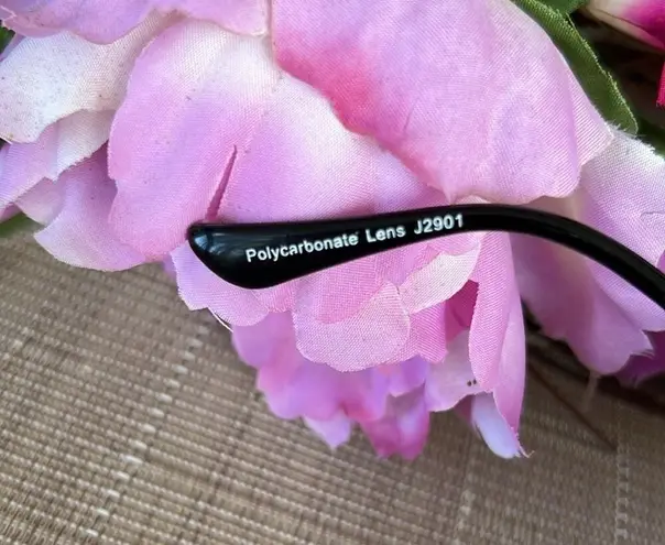 Large ROUND Frame Oversized Sunglasses Embellished with Glitter Trim