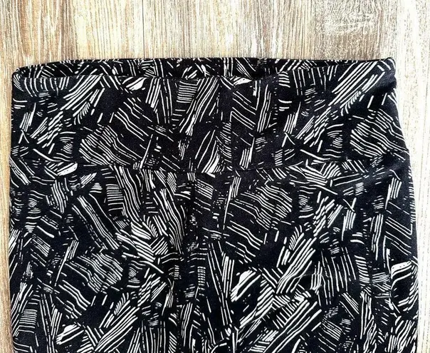 LuLaRoe  black and white leggings