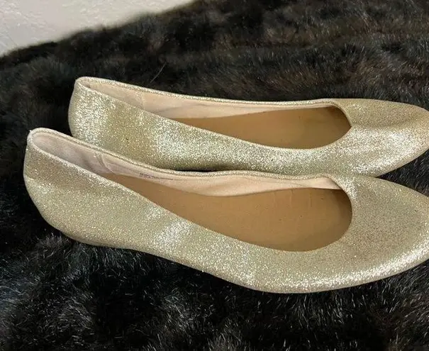 American Eagle  Glitter Gold Womens Size 7.5 Slip On Shoes