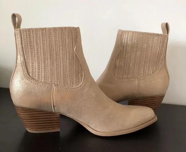 NEW Dolce Vita Womens Stana Western Chelsea Bootie Rose Gold Size 9