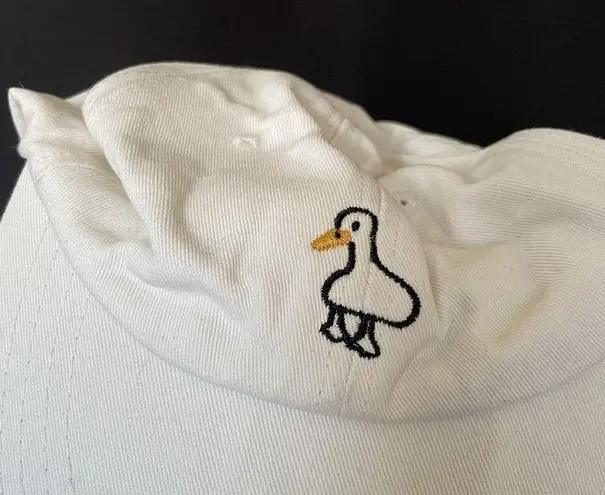 White Adjustable Cotton Baseball Cap With Embroidered Duck Design one size