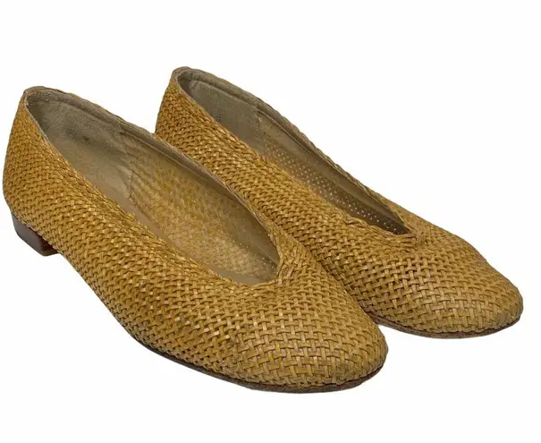 Stuart Weitzman Woven Slip On Flats Tan Size 5 1/2