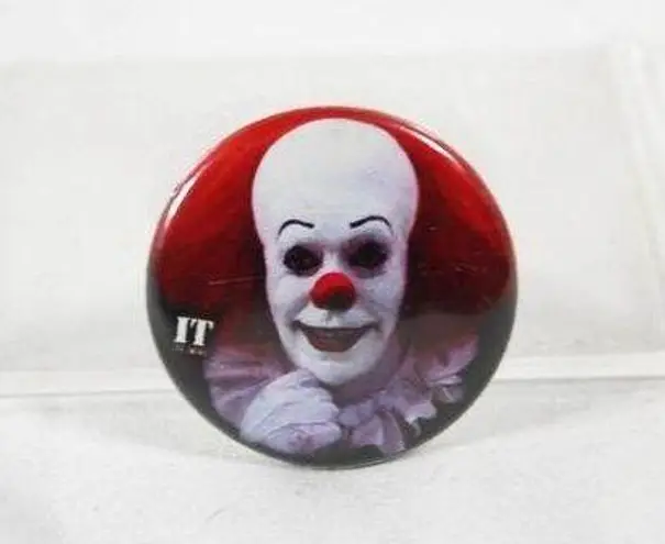 Pennywise It Clown Horror Pin Unisex Gothic Men Women Teen Punk Edgy 80s Movie Red