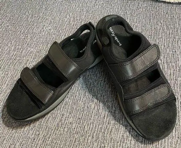 Easy Spirit Women’s Sandals