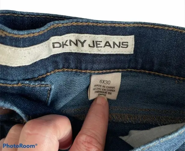 DKNY  Blue Jeans Size 6