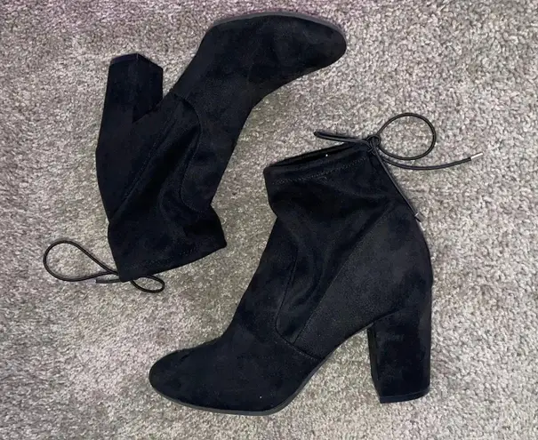 Black Heeled Ankle Boots Size 7.5