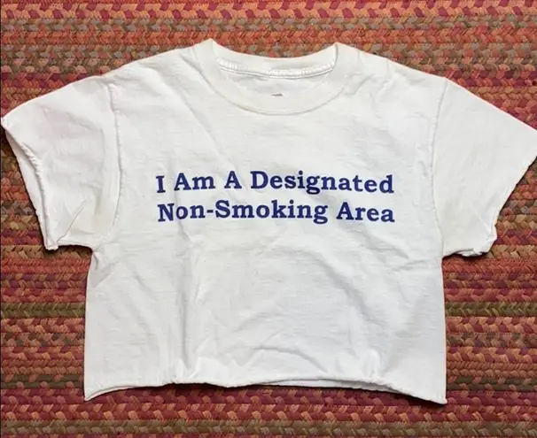 QUIRKY GRAPHIC TEE CROP TOP White