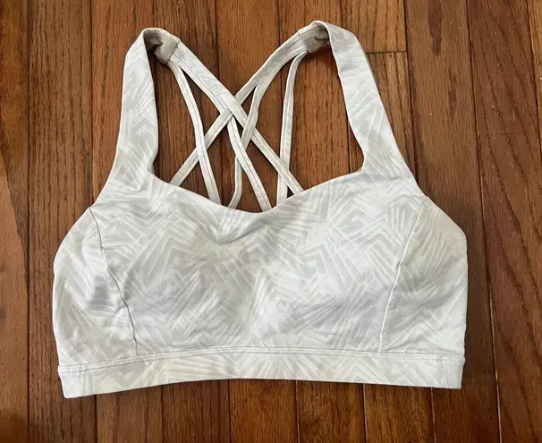 Lululemon Free To Be Serene Bra