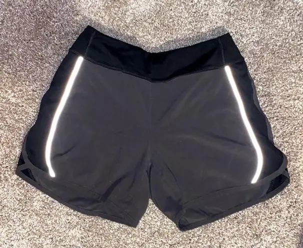 Lucy Flex Shorts With Built