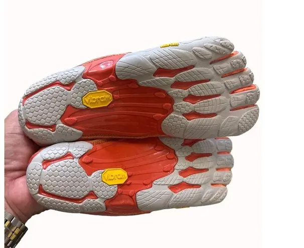 Vibram Five Fingers women’s orange shoes sneakers size 36 or 6.5-7 SKU 4120