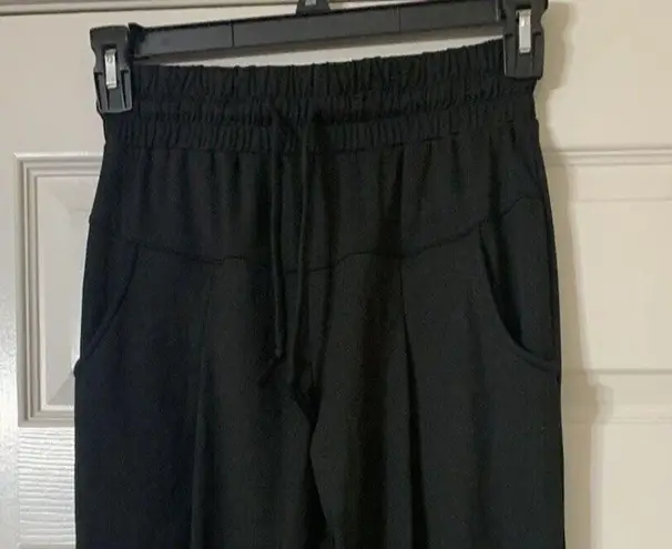 Zyia  Active Joggers Size Small Black With Drawstring And Pockets