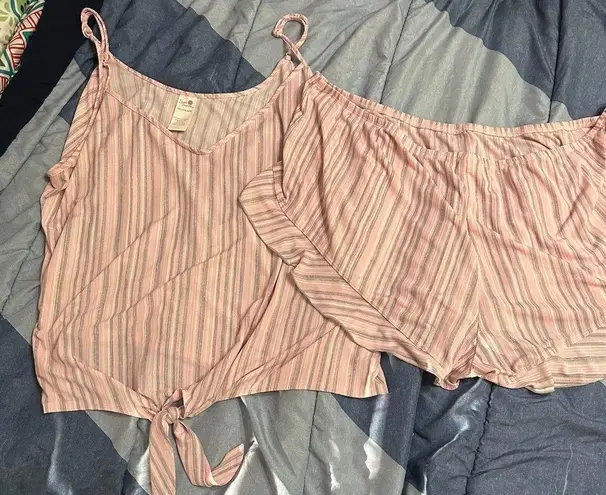Secret Treasures Pajama Set Pink Size 3X - $7 (56% Off Retail) - Curtsy