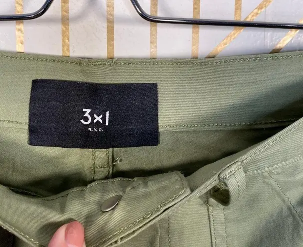 3x1  Simone Cropped Trousers in Light Moss Green