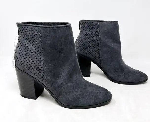 American Eagle [] Gray Faux Suede Perforated Chunky Heel Ankle Boots NWT Size 9.5