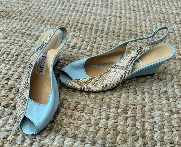 Vintage Escada Peep toe Small Wedge Sky blue Leather And snakeskin Size 8.5
