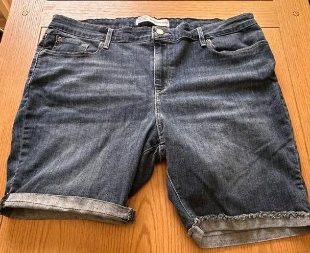 Levis Signature Size 36 Unisex Blue Denim Bermuda Shorts Frayed Hem