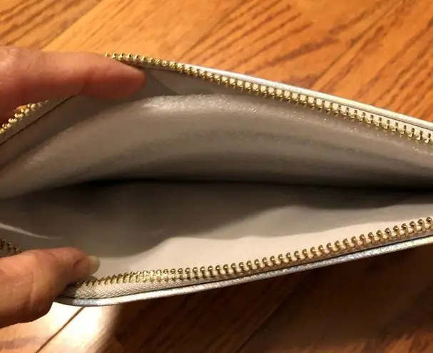 ESTELLA BARLETT Silver Metallic Clutch “Shine Bright” Size Medium NWT