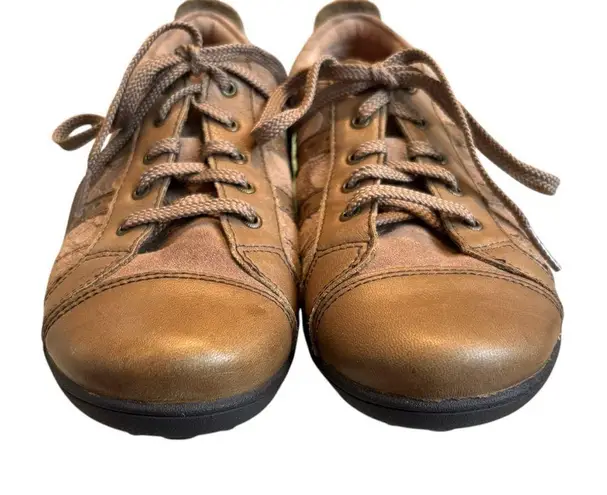 Taos Streamline Embossed Orthopedic Leather Casual Sneakers., Sz 8 Brown