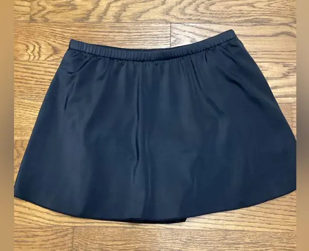 Ruby Ribbon shapewear skort/swim skirt. Medium Black