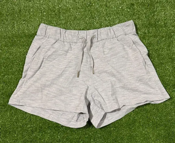 Lululemon On The Fly Short 2.5”