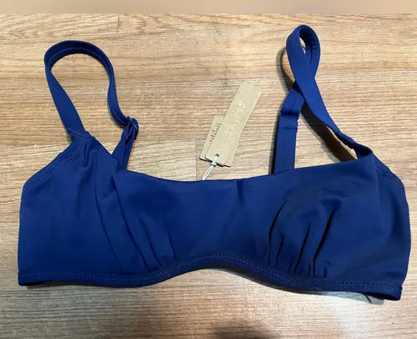 SKIMS NWT sculpting swim top