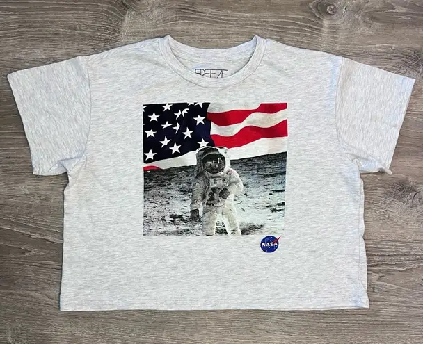 Freeze NASA American Flag Crop Top Boxy Tee size L Gray Size L