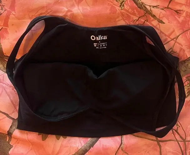 black align padded tank