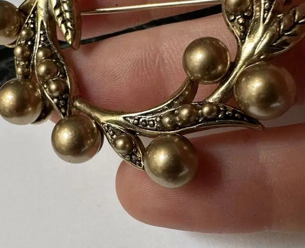 Monet Signed  Faux Pearl Wreath Brooch Pin Gold Tone