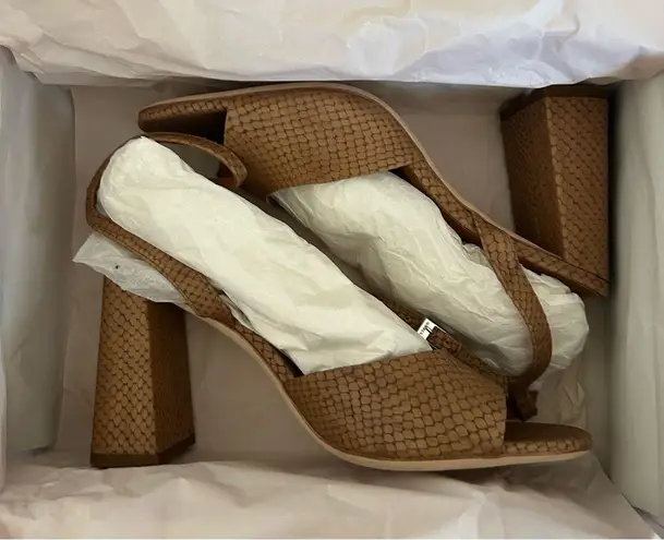 NWT STAUD Solange Tan Snakeskin Heels Size 39