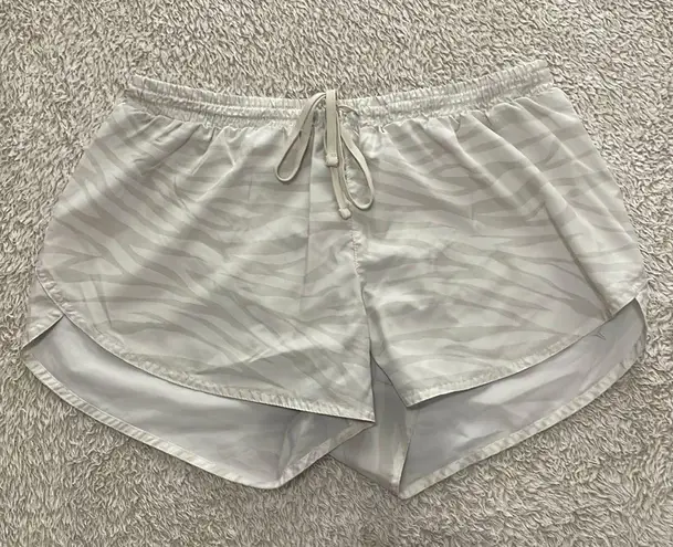 Old Navy Active shorts