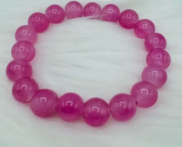 Spring theme Necklace and Bracelet Duo Pink