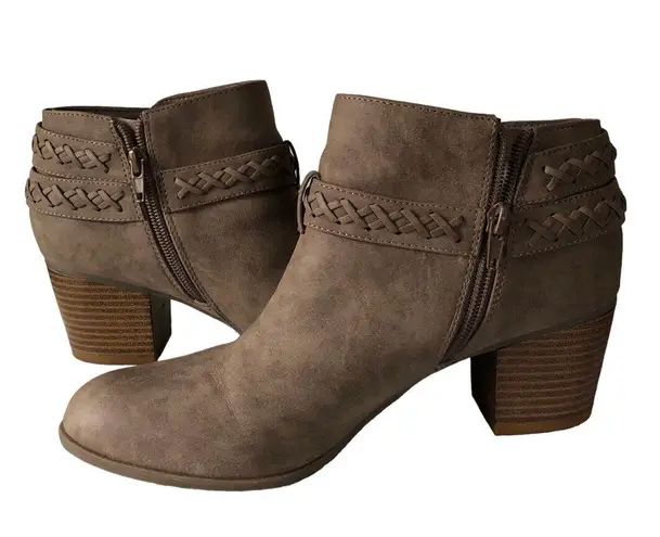 Indigo rd. Sammy Tan Suede Ankle Booties