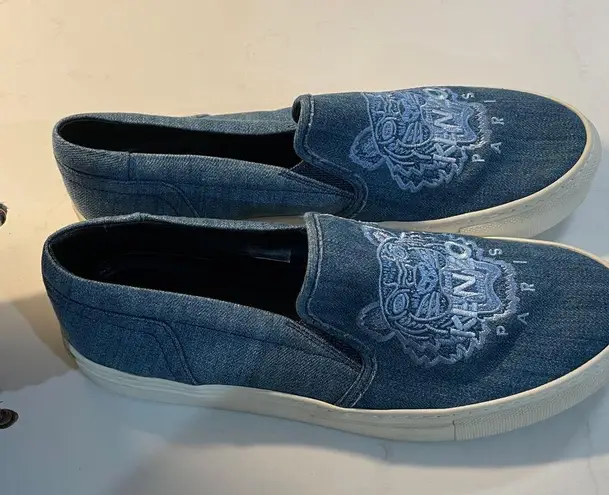 Kenzo Tote Denim Blue and White Patterned Tote Bag with Denim Sneakers. Size 38 Black