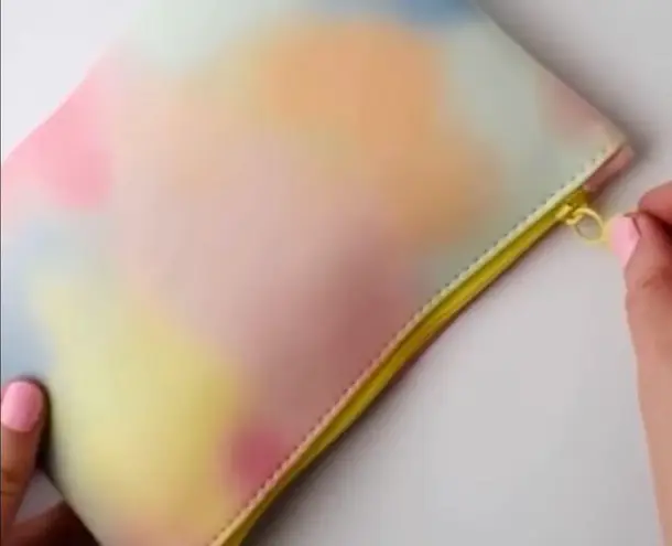 Ipsy ⭐️NEW⭐️ Multicolor Pastel Glam Bag