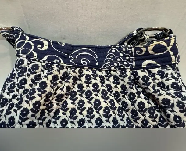 Vera Bradley  Reversible Tote in Twirly Birds Navy Retired Winter 2010