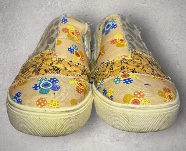 Source Unknown Women's Multicolor Floral‎ Slip-On Canvas Raw Edge Flat Shoes