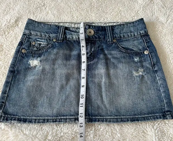So Wear It Declare It Low Rise Blue Denim Mini Skirt Sz7 Embroidered Retro 2000s Size 8