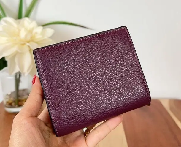 Coach NWT  Leather Snap Wallet