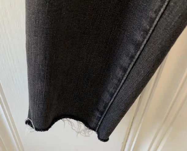 BLANK NYC  The Bond Midrise Dark Gray Skinny Jeans