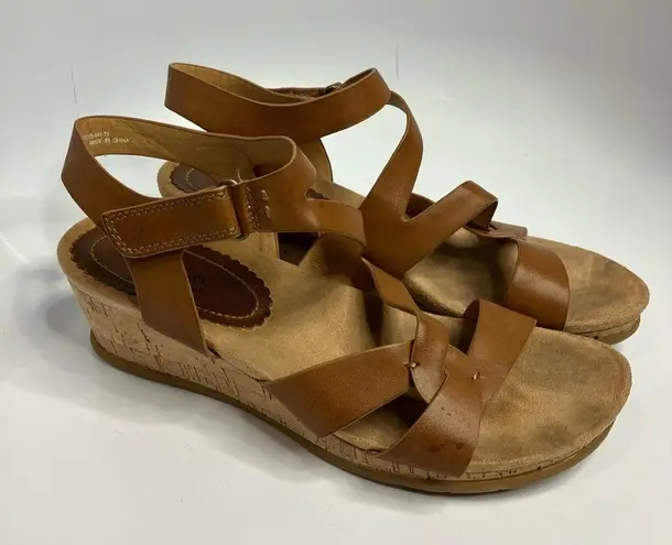 Baretraps  Freesia wedge Sandals brown faux leather size 10