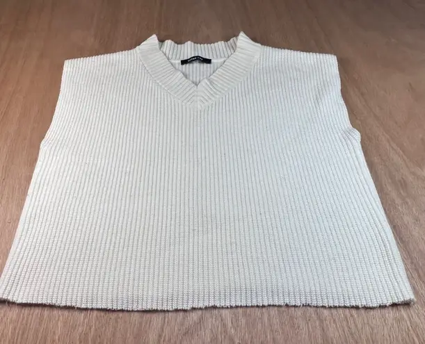 Sugar + Lips Cream Knit Sleeveless Sweater Vest M Ribbed V