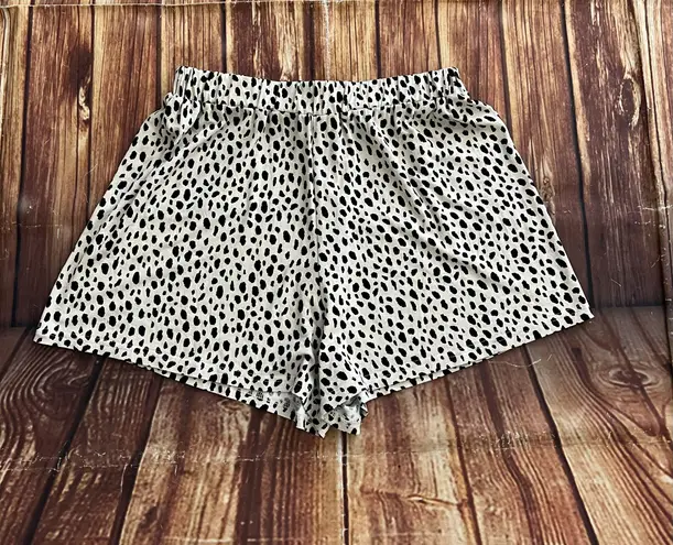 Streetwear Society Women's Leopard Print Beige Flare Shorts Size Medium