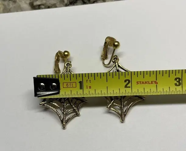 Gold Tone Rhinestone Spider Web Dangle Drop Clip On Earrings Halloween
