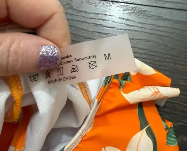 Women’s Medium Orange Floral Swimsuit Bikini