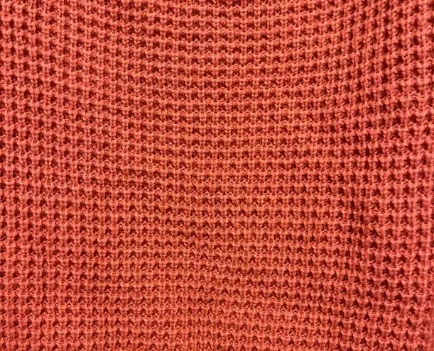 Zenana  v-cut coral sweater. Size XL.