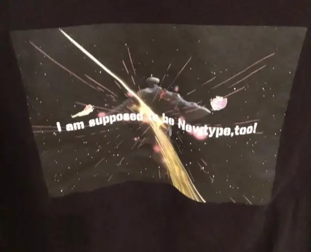 Uniqlo RARE! Limited edition of GUNDAM 40th Anniversary UT Moblie suit Gundam T-shirt