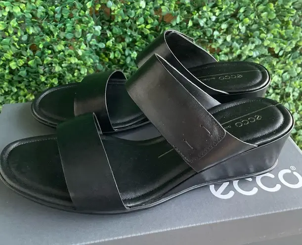 ECCO Women's Black Shape 35 Wedge 2