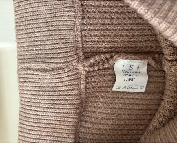 Knit Sweater Set Brown